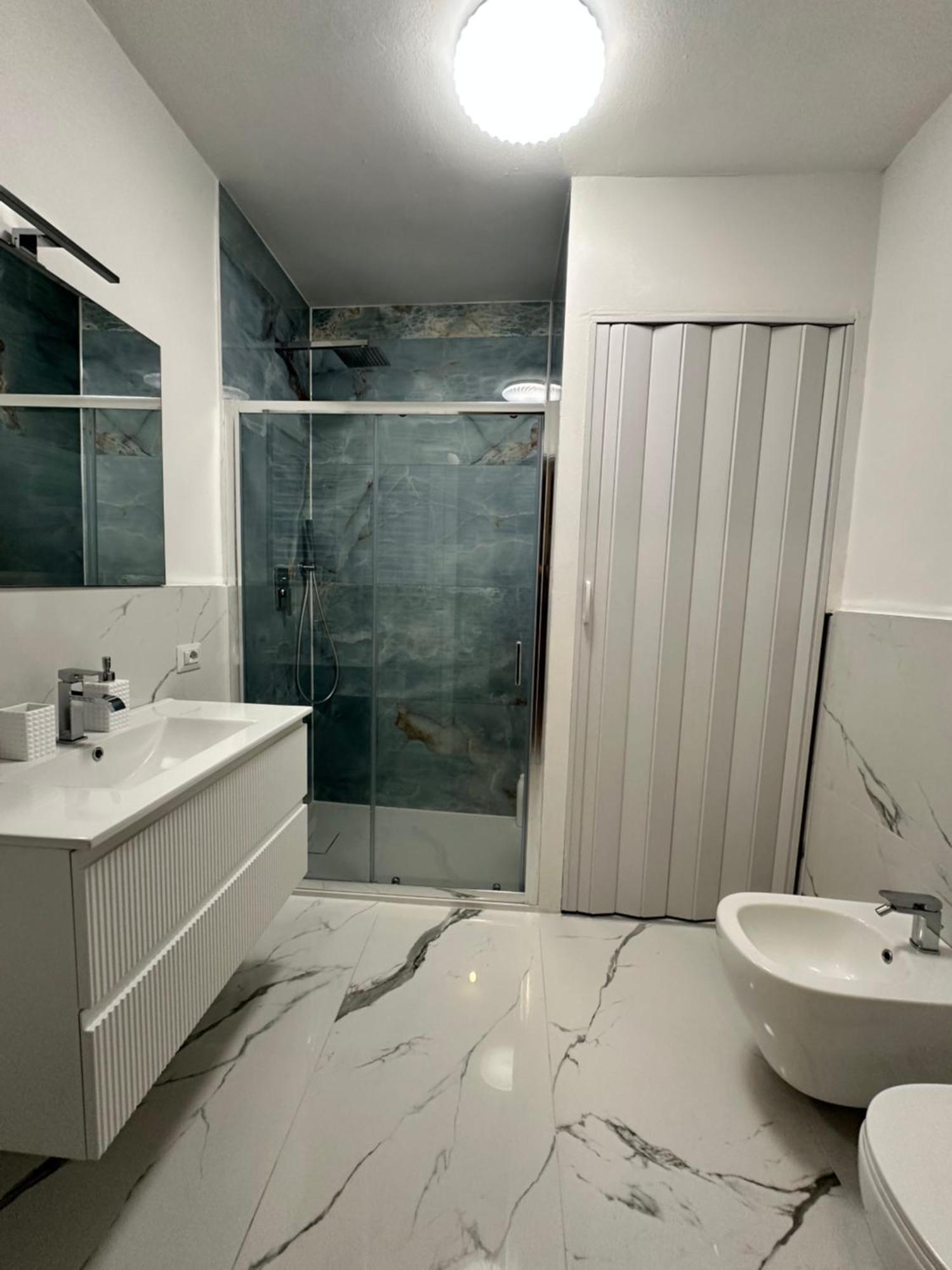 Luna Luxury Suite Bergamo Exteriör bild