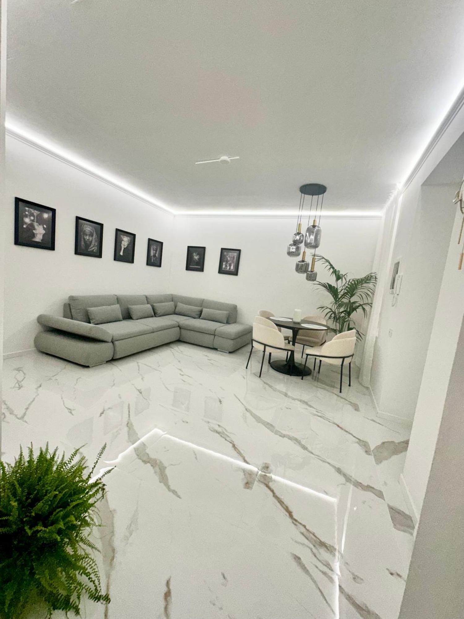 Luna Luxury Suite Bergamo Exteriör bild