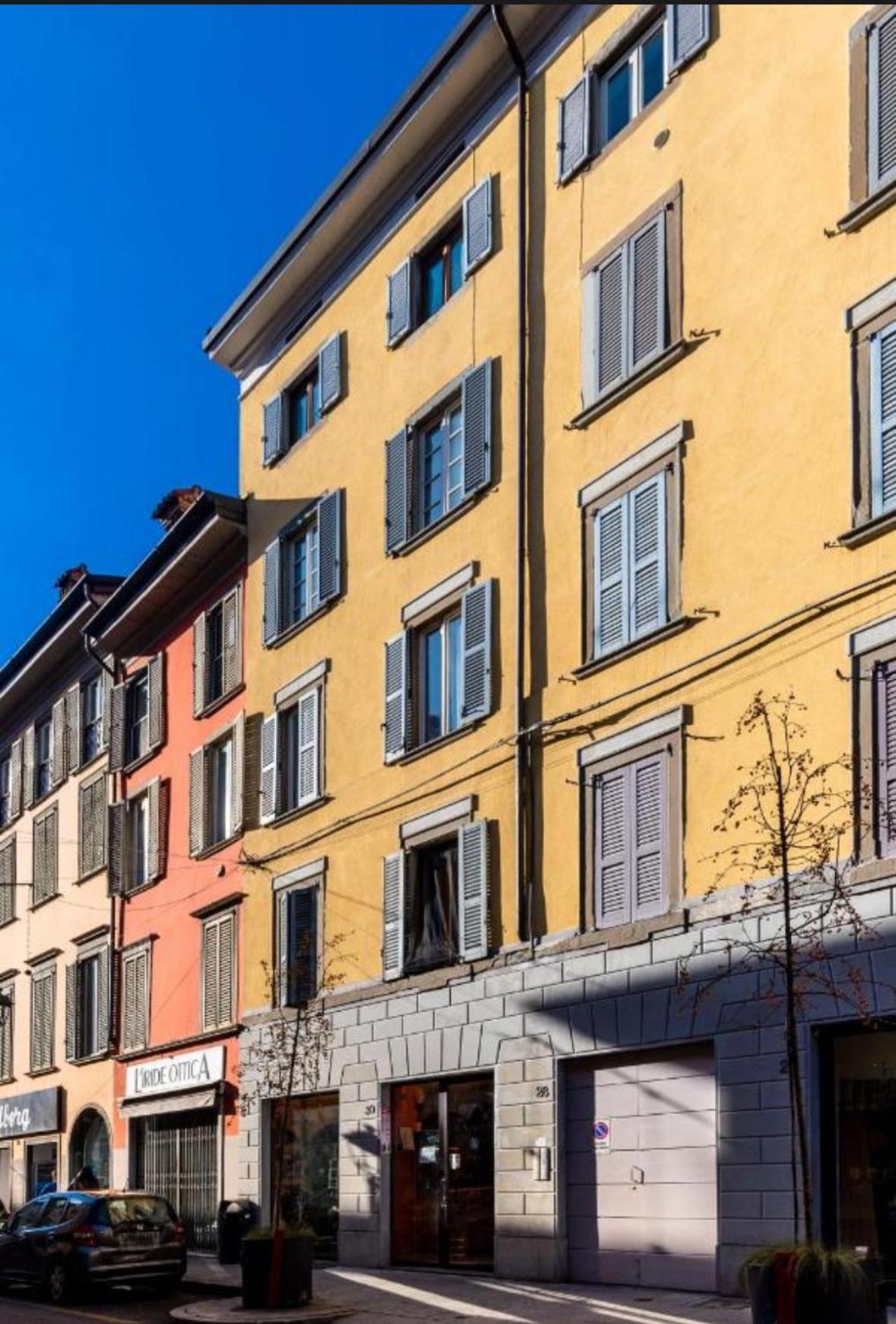Luna Luxury Suite Bergamo Exteriör bild
